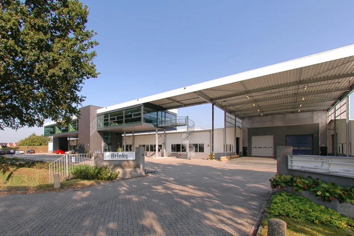 Schipperdouwesarchitectuur Brinks Metaal Vriezenveen 1
