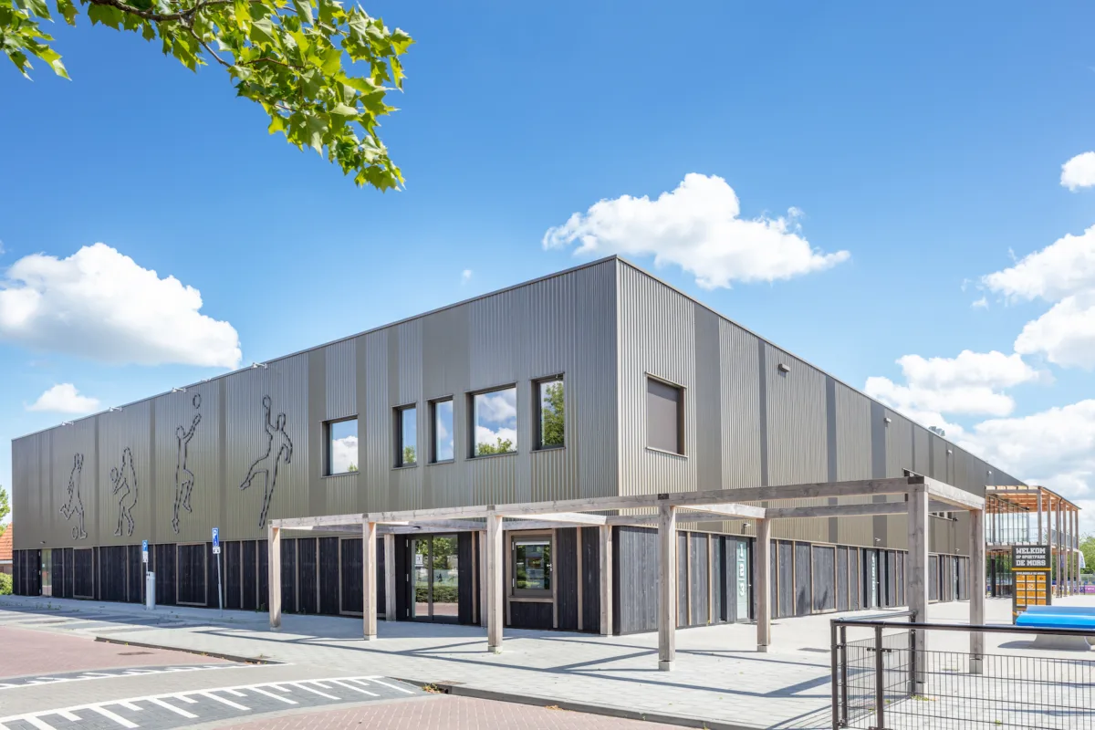DELDEN SPORTHAL 01 4 R8 A0497