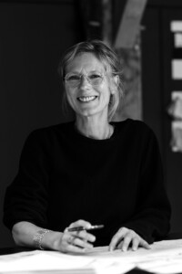 Martine staand ZW 02